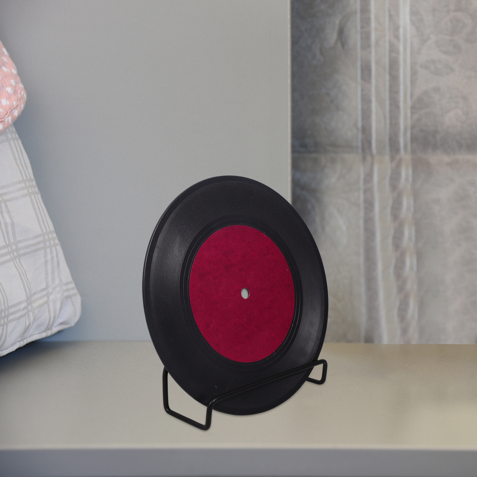 Wall Mounted Iron Vinyl Record - огляд і ціна Magazines